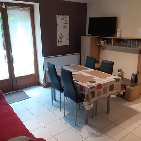 Le Noisetier Nyaraló