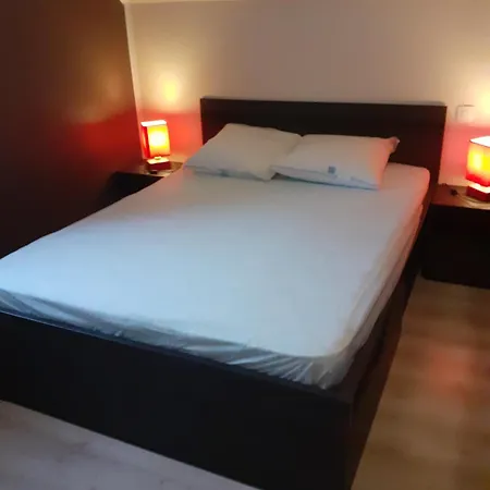 Le Noisetier Nyaraló *